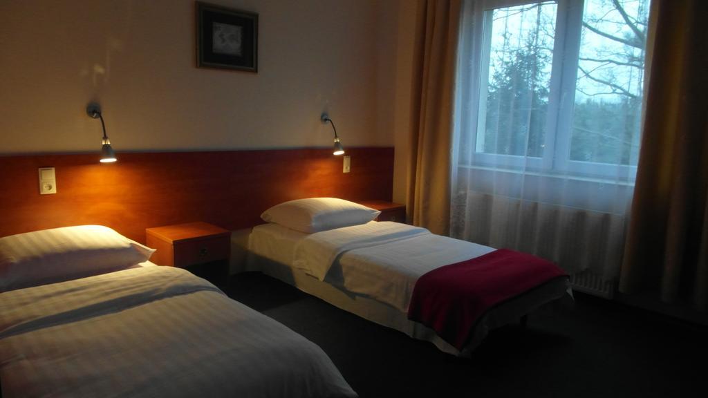 Hotel Julianow Varsó Kültér fotó