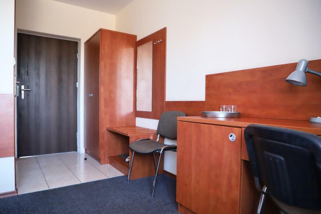 Hotel Julianow Varsó Kültér fotó